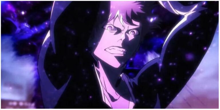 Ichigo attacking in Bleach.