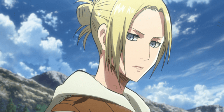 Annie Leonhart With A Blue Sky Background - Attack On Titan