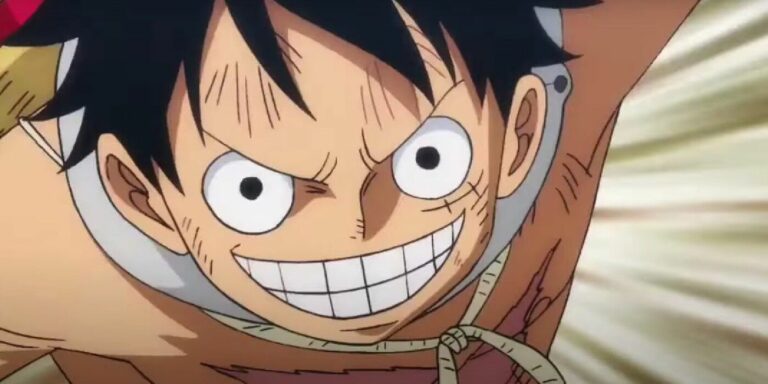 One Piece's Luffy charges in to attack