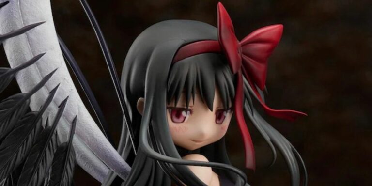 Homura abraça seu lado diabólico no novo colecionável Puella Magi Madoka Magica