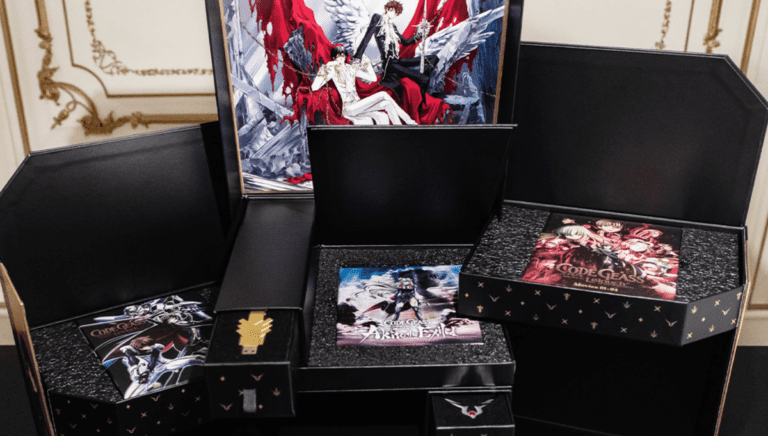 Code Geass da Crunchyroll - edição de colecionador é um presente caro, mas opulento para fãs obstinados